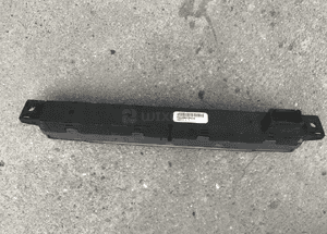 Przycisk awaryjnych Land Rover Discovery 3 III YUL500410WUX 2