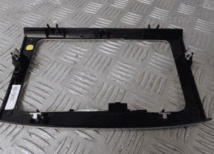 Vw passat B6 ramka dekor radia 3C0858069AC 2