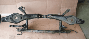 Wózek sanki belka zawieszenia tył VW Golf V Plus 1K0500051BL 1K0505315BA 4