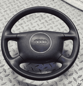 Audi kierownica czteroramienna z poduszką airbag 1