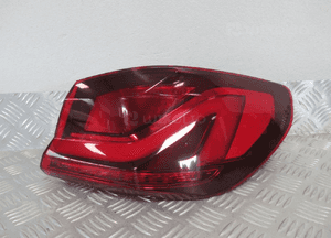 Lampa tylna tył prawa bmw 1 F40 led 647502 2019- 3
