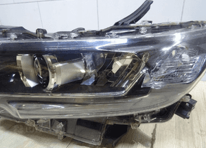 LAMPA PRZÓD PRAWA LEWA TOYOTA LAND CRUISER 150 LIFT full led 3