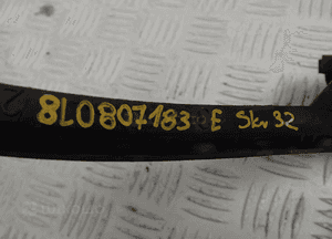 Ślizg zderzaka lewy przód audi A3 8L 8L0807183E 3