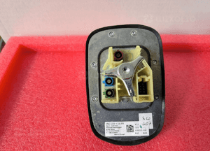Audi OE Antena dachowa GPS 4N0035503AR Kolor Czarny X7J 3