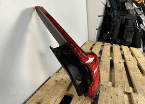 Lampa tył tylna prawa volvo V60 ii iii 2018- kombi 32228901 usa kanada cała 3