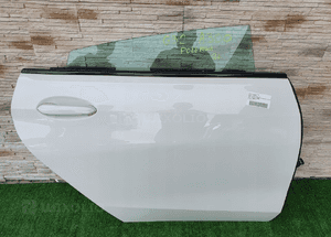 Drzwi bmw 6 G32 kolor A300