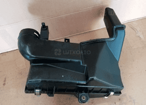 Obudowa Filtra Powietrza Mitsubishi Carisma 1.8 GDI 957381 30864595 3