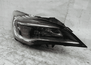 Opel astra v k led lampa przednia prawa 1