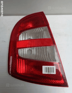 Lampy tylne lewa prawa SKODA FABIA 1
