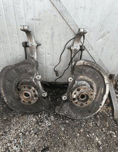 MERCEDES s222 c217 63s AMG zwrotnica przód  lewa prawa 4matic 1