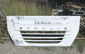 Maska atrapa silnika iveco stralis 500365675 1