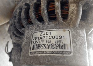 Mazda III 3 1.6 16V alternator 3