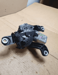 SILNICZEK WYCIERACZKI TYŁ YARIS I 53014212 4