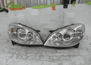 Mercedes b klasa 245 W245 A159 cała lampa przednia prawa 1