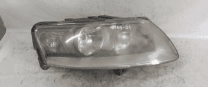 Przod przednia lampa prawa audi A6 C6 1