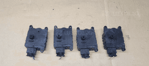 Silniczek klap nagrzewnicy Jeep Grand Cherokee WH WK 929585P 3
