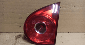 Lampa prawy tył w klapę vw golf v nr 1K6945094F 1