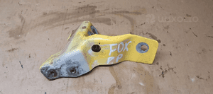 Mocowanie błotnika uchwyt prawy przód VW Fox 5Z0821142 1
