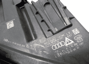 Audi A1 lift 8X0 lampa prawa przednia przód nowa 14