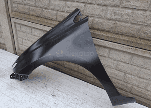 Toyota auris 2013-2021 błotnik lewy przedni 3