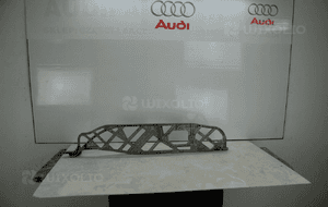 Audi Q5 8R belka silnika wspornik podpora stelaż 1