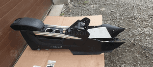 Tunel środkowy podłokietnik Opel Zafira C 2