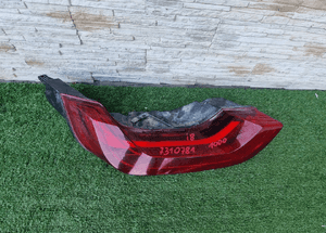 Lampa tył bmw I8 7310781 1