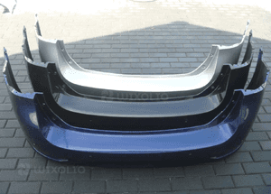 Toyota avensis T27 sedan lift 2015 zderzak tylny ładny 3