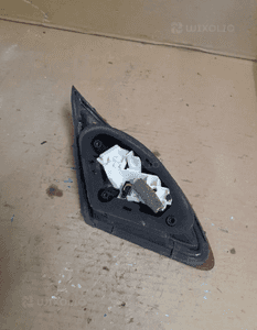 Lampa prawy tył opel astra j nr 1090098 2