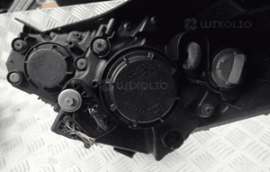 Lampa lewy / prawy przód hyundai IX35  92101-2Y / 92102-2Y uk 8