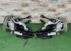 Zwrotnica wahacze tarcza zacisk bmw X5 G05 X6 G06 X7 G07 6876654 6876653 1
