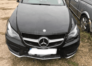Mercedes E 207 lift  atrapa grill AMG 1