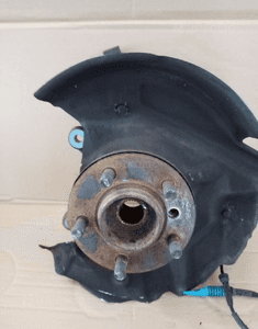 Zwrotnica Range Rover L322 Vogue Prawy przód 2