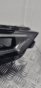 Seat tarraco lampa prawa przód uk 5FK941008H km 8