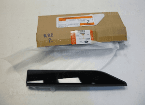 Range rover evoque L538 listwa dachowa maskownica prawa nowa oryginał 2