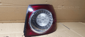 Lampa prawy tył tylna prawa w błotnik VW Golf V Plus 5M0945096L 1