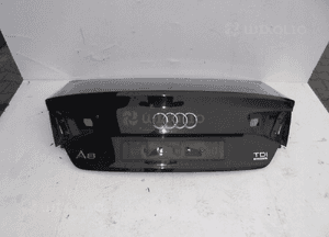 Klapa tył audi A8 D4 LZ9Y