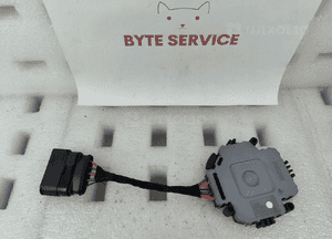 VW AG AUDI Moduł sterujący pompe paliwa 8E0906093A 3