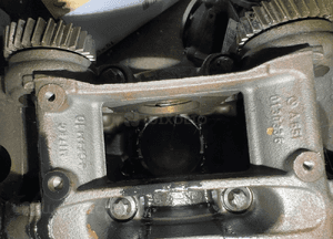 MERCEDES silnik OM 651  Lancaster łoże podstawa wałków 2