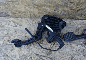 PEDAŁ HAMULCA SPRZĘGŁA VW GOLF V PLUS 1K1721057AL 3