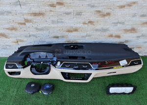 Deska konsola poduszka bmw 7 G11 G12 1