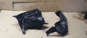 Obudowa skrzynka bezpieczników Renault Scenic II 8200356340 8200356337 1