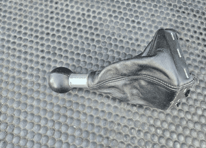 Gałka Mieszek Czarna S-Line Skóra Lewarek Zmiany 6 Biegów Manual Audi A4 B6 B7 30