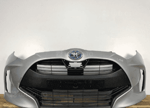 Zderzak przód przedni toyota yaris iv 4 2020- kompletny kratki znaczek cały 1