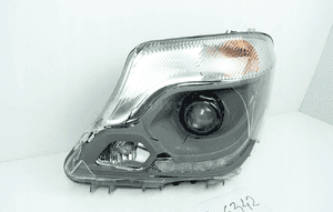 Lampa lewy przód mercedes sprinter W906 xenon 2