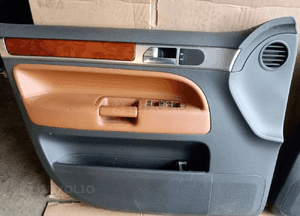 Fotele komplet kanapa boczki skóra ruda elektryczne VW Touareg 7L 21