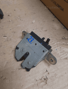 Zamek klapy tył opel corsa d meriva b nr 13317445 2