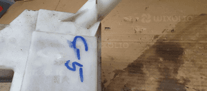 Zbiorniczek spryskiwaczy pompka Citroen C5 III 9683488280 9