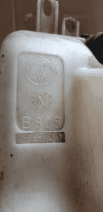 Zbiorniczek spryskiwaczy pompka Alfa 147 6