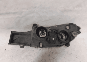 Przod przednia lampa prawa nissan primera N16 4